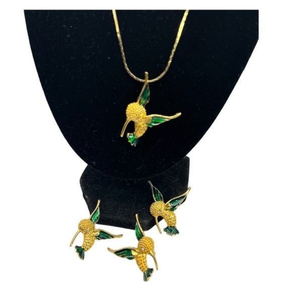 Vintage 1980s Gold Tone Hummingbird Pendant Necklace Enamel Wings & Rhinestones - Picture 6 of 6